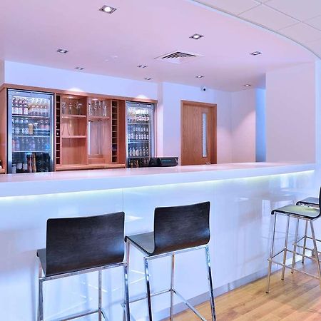 Travelodge Swindon Central Restaurante foto