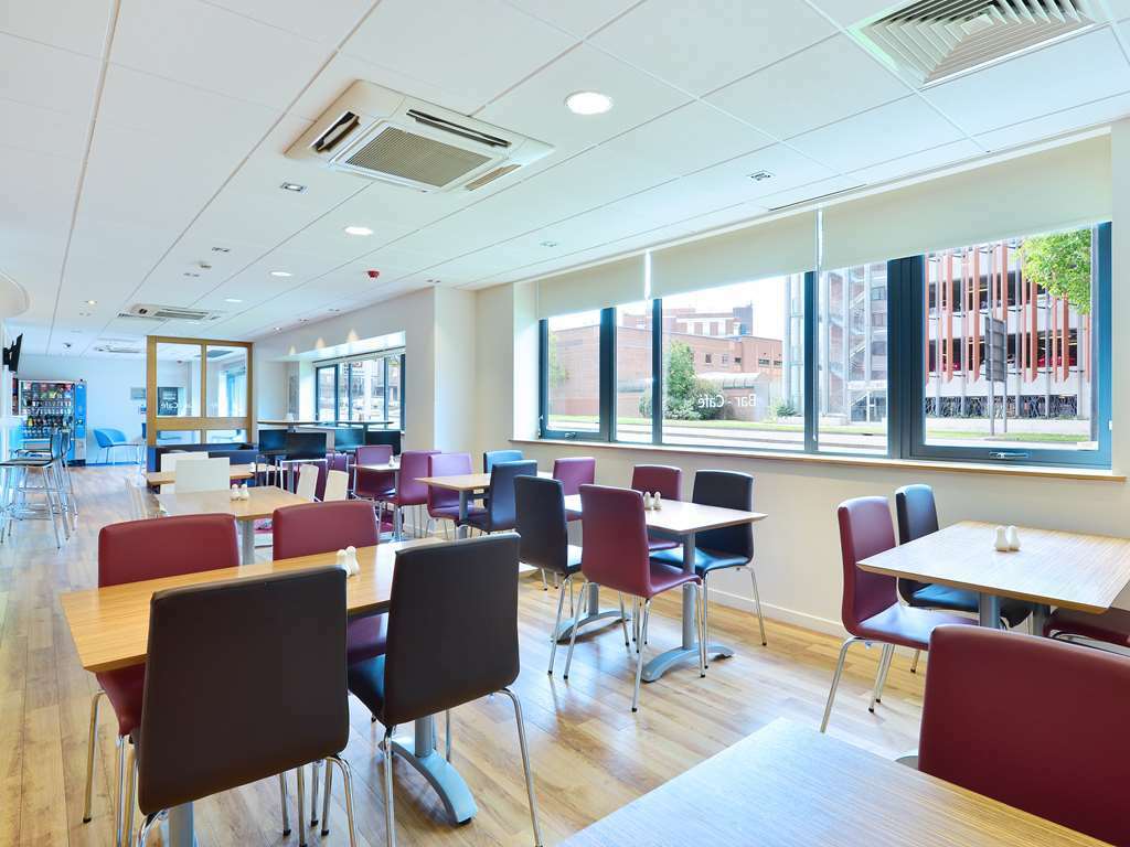Travelodge Swindon Central Restaurante foto